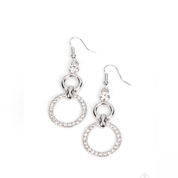 Bauble Bliss WHITE Earrings Silver NEW Vintage - Picture 1 of 3